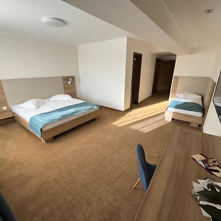Hotel Regal Брашов Экстерьер фото