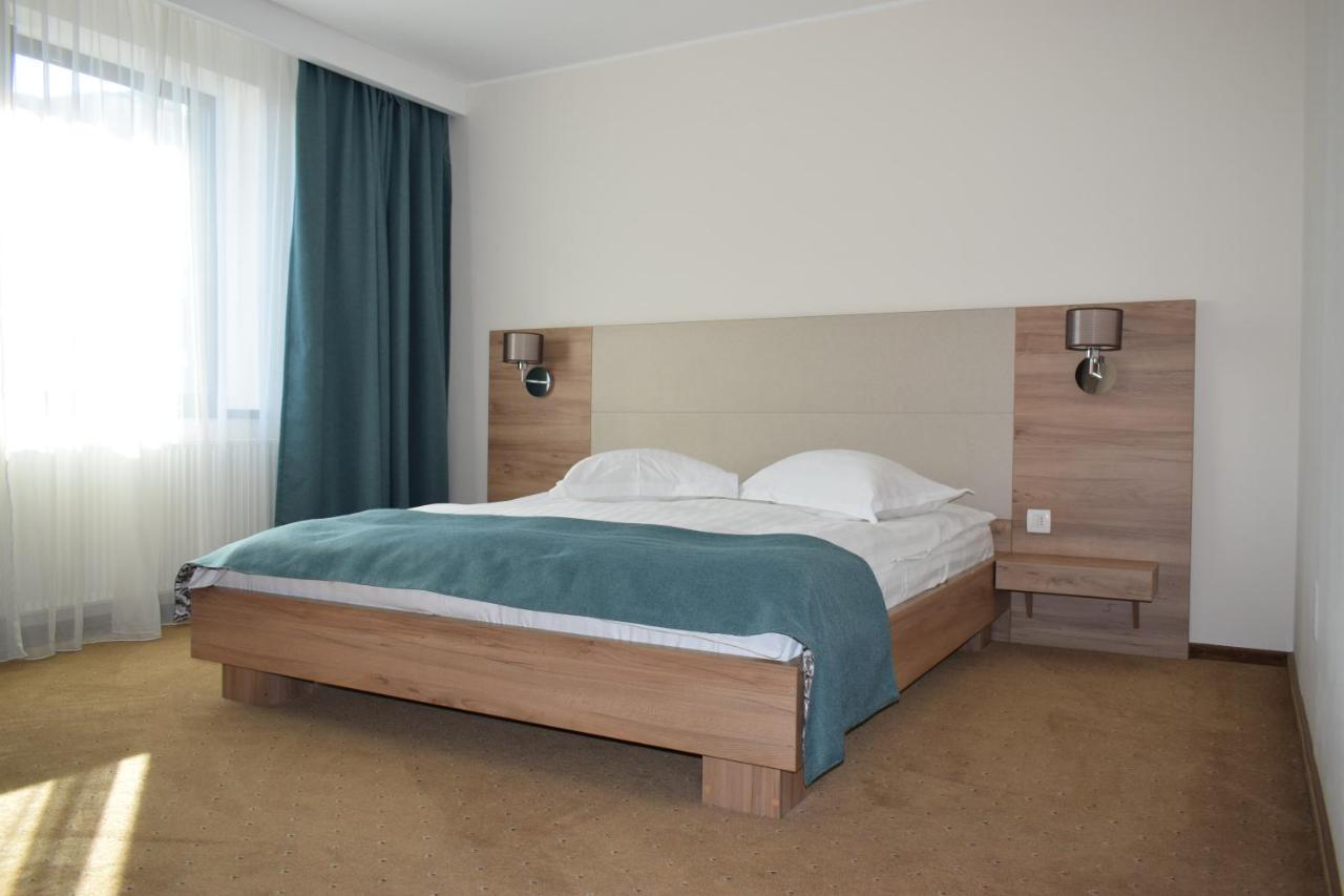 Hotel Regal Брашов Экстерьер фото