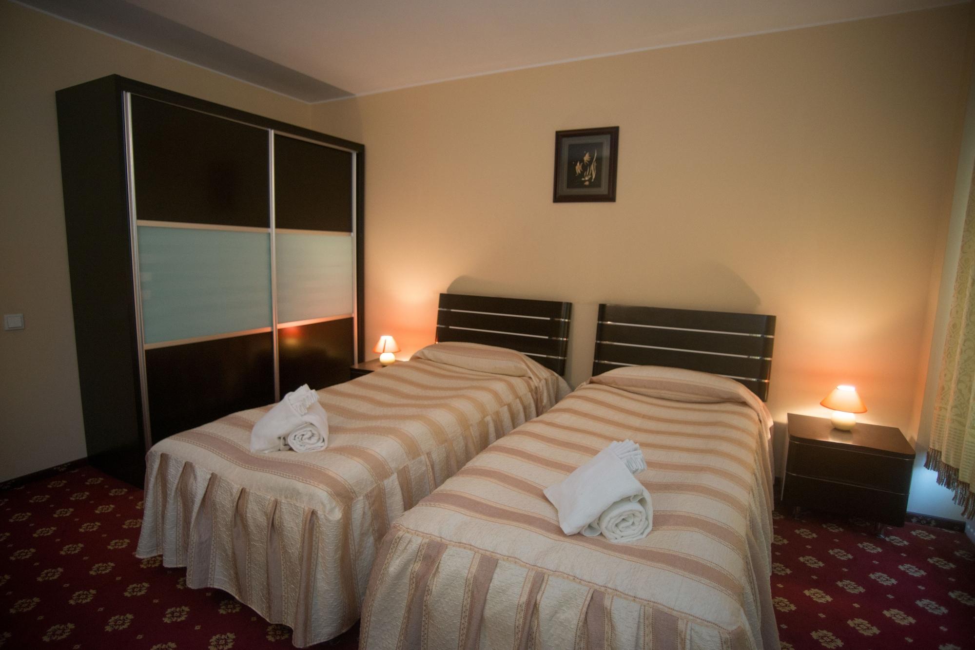 Hotel Regal Брашов Экстерьер фото