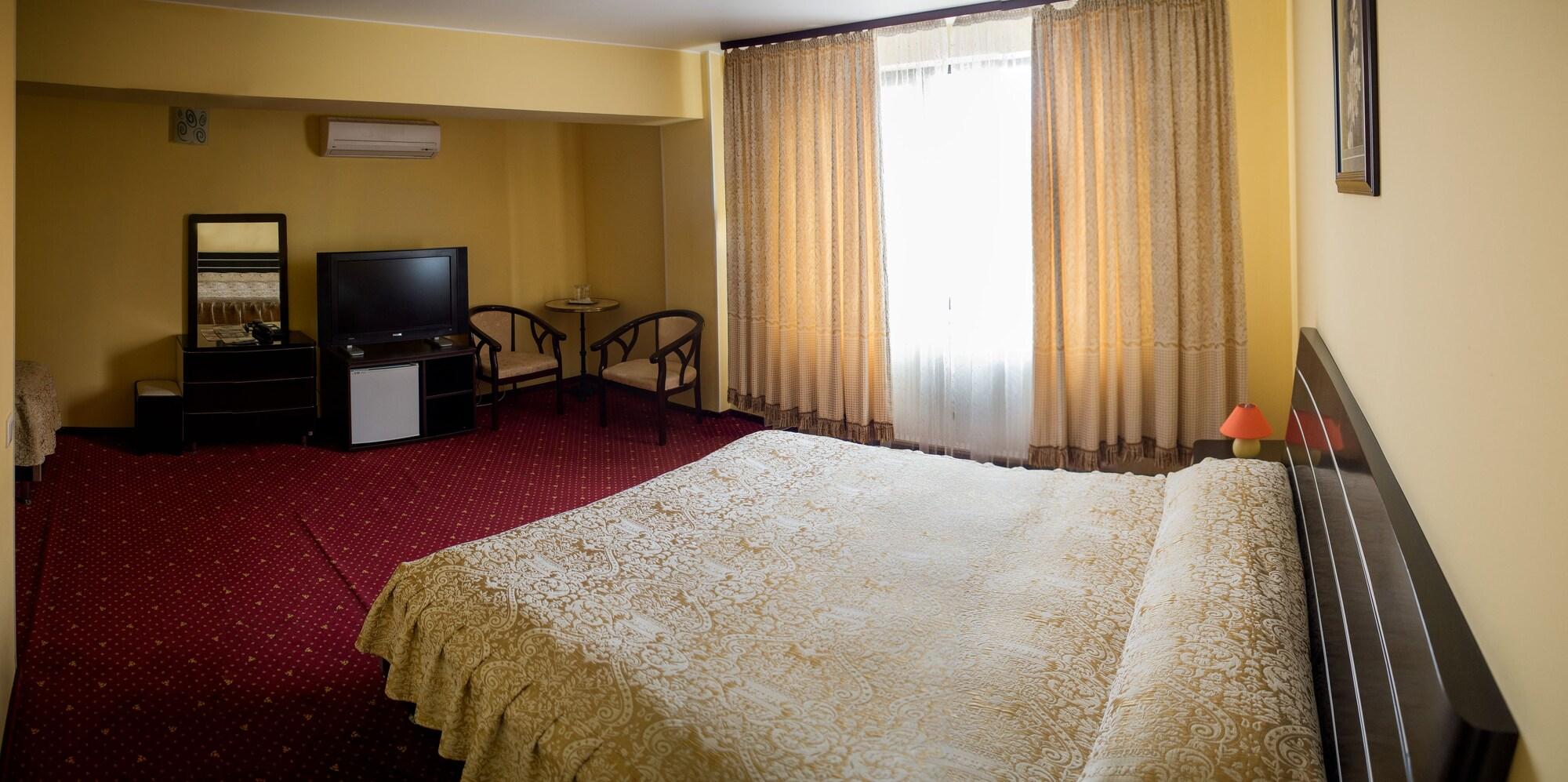 Hotel Regal Брашов Экстерьер фото