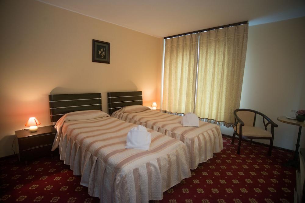 Hotel Regal Брашов Экстерьер фото