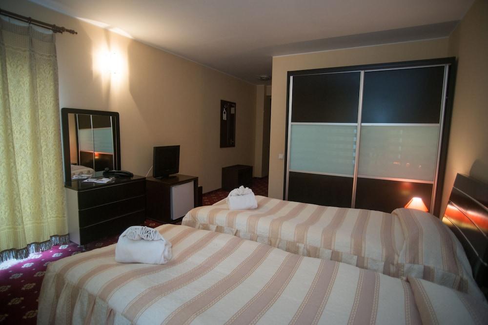 Hotel Regal Брашов Экстерьер фото
