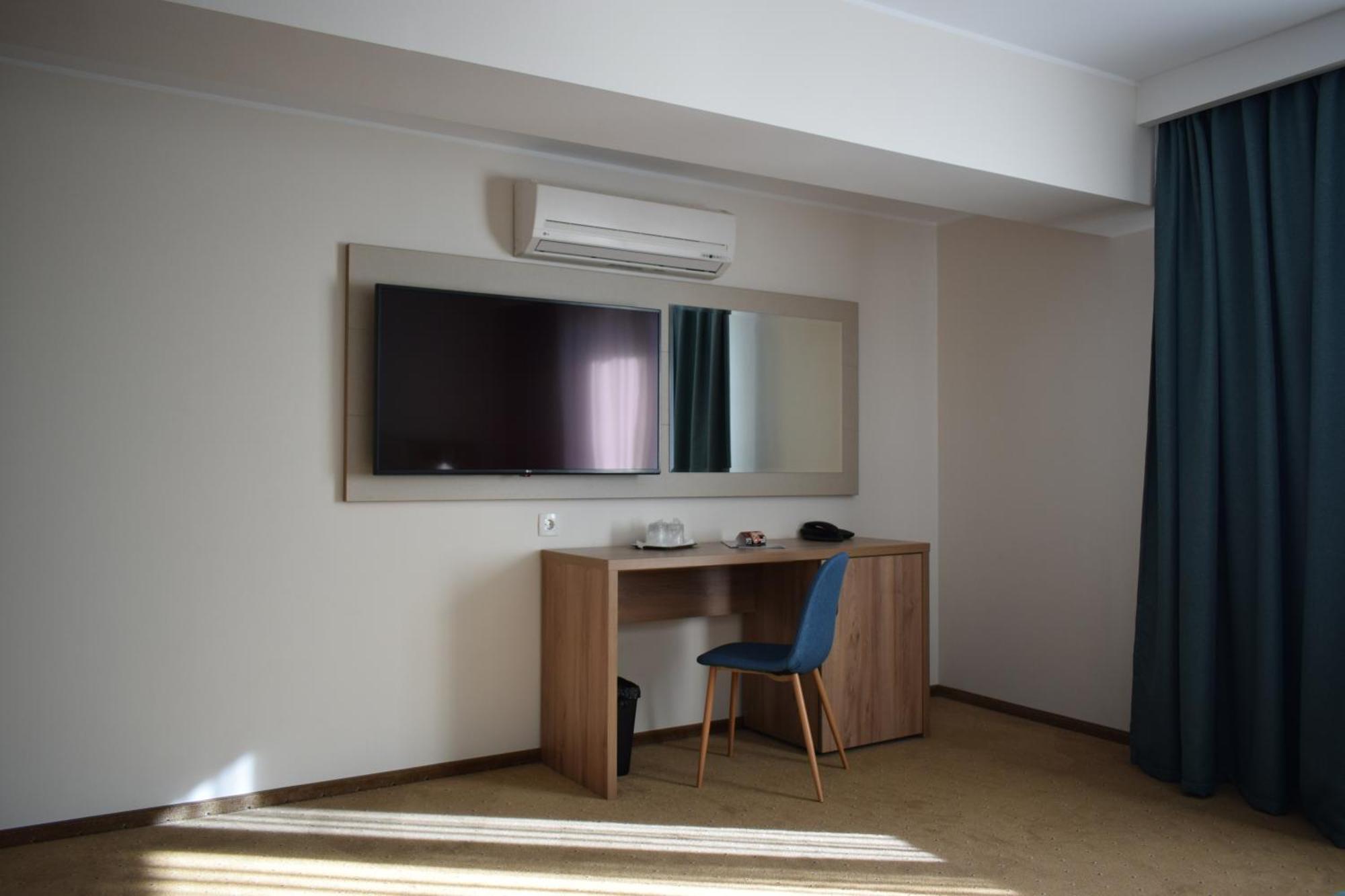 Hotel Regal Брашов Экстерьер фото