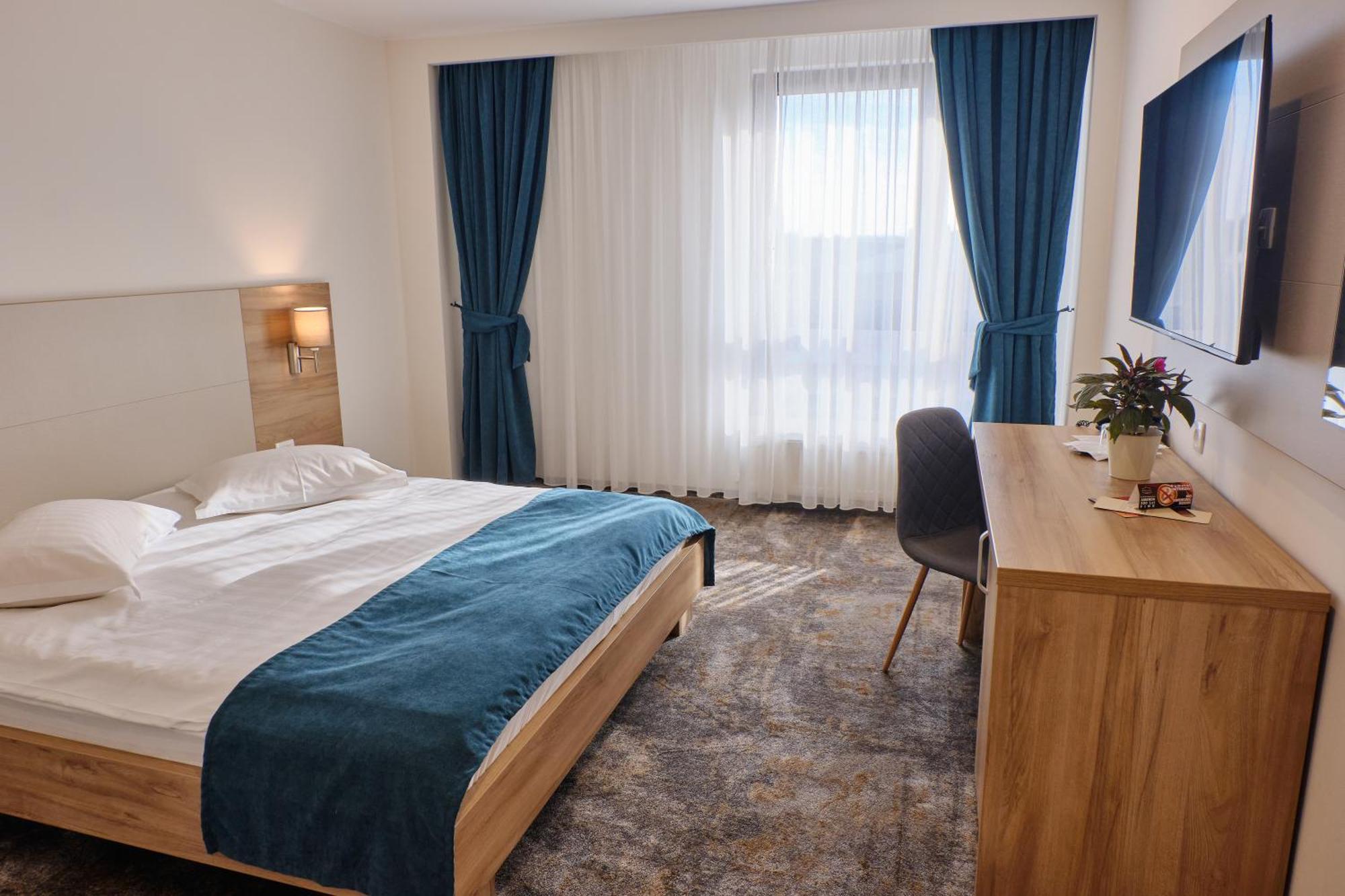 Hotel Regal Брашов Экстерьер фото